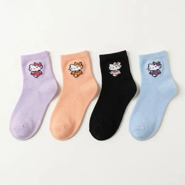 Medias tobilleras Hello Kitty de niña (talla 6 a 8) – MCJ Loja